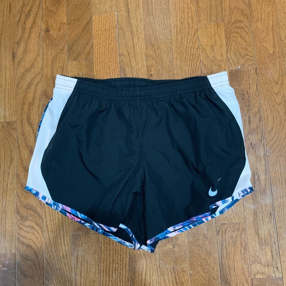 Nike running short small - Picture 1 of 3